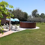 Charming Pool Near * Πούλα