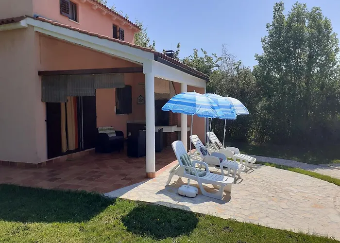 펜션 Charming Pool Near 풀라